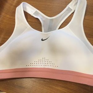 Nike Air Motion Adapt sports bra xs